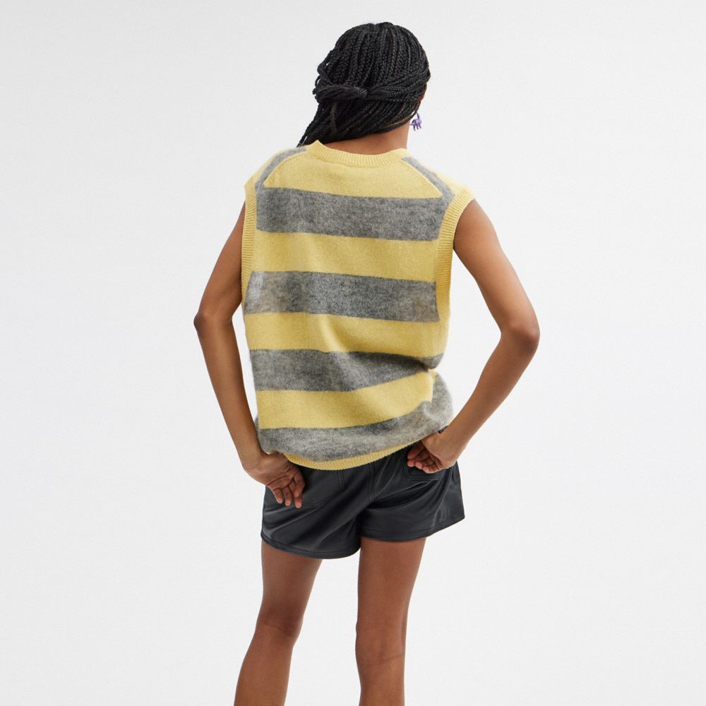 Yellow Multi Coach Sweater Vest Men Tops & Bottoms | 305YADLRI